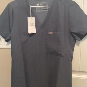 Figs top sx new with tag